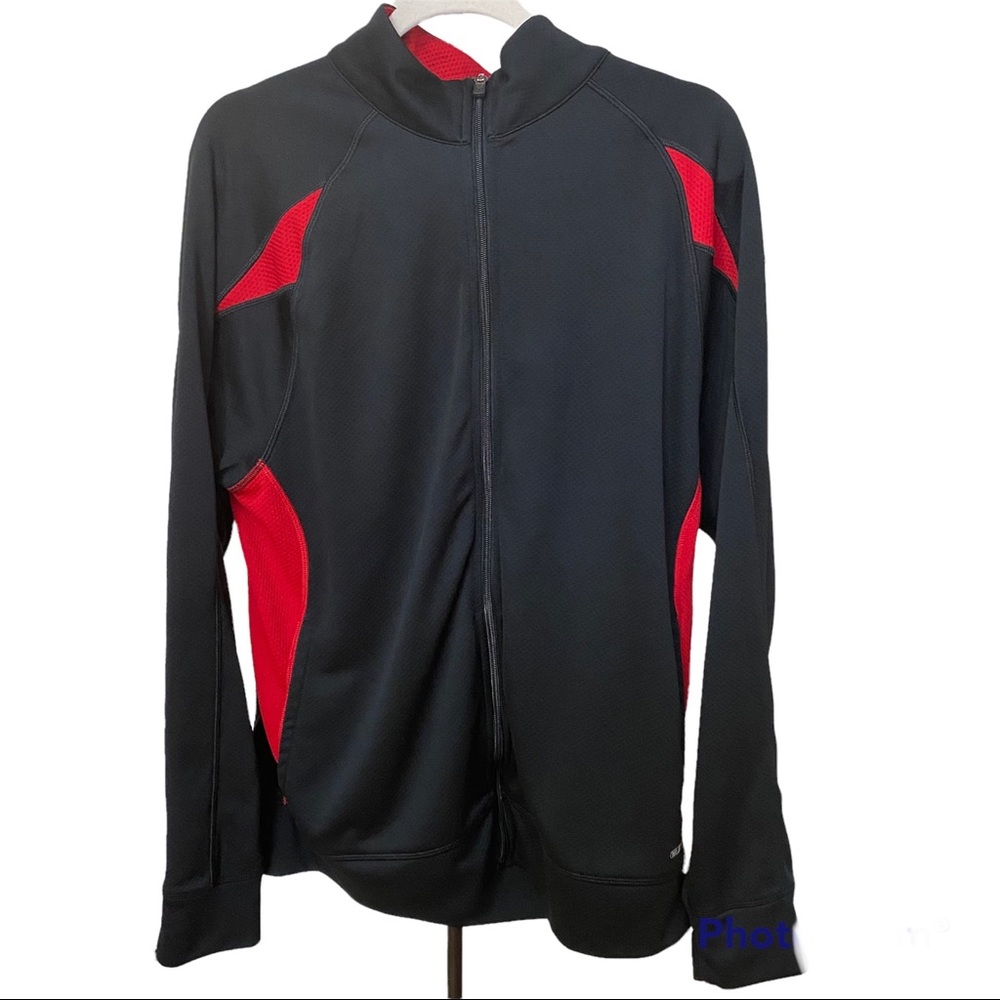 Champion woman’s light weight dry duo Jacket size Large Red and black